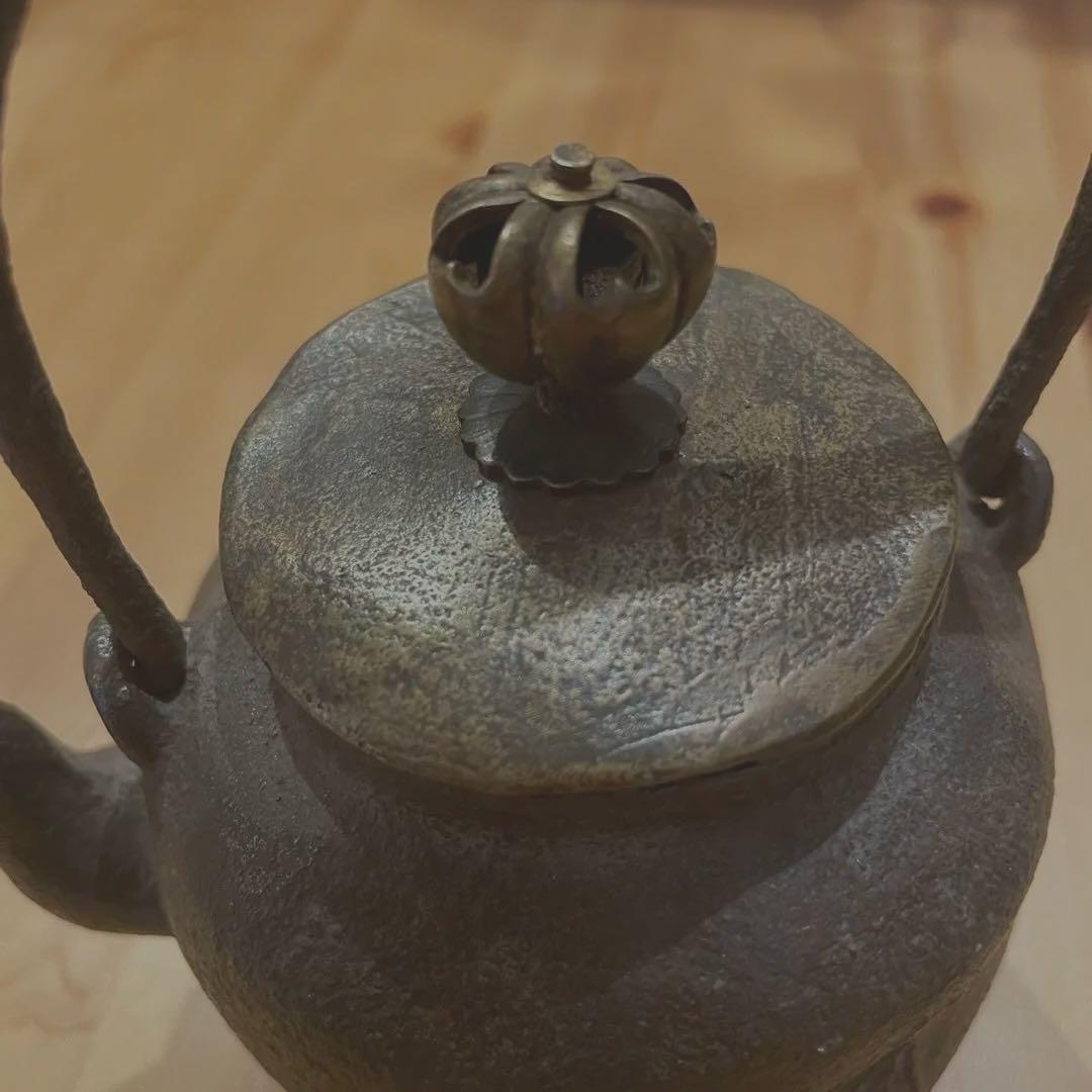 茶道具　小振りな　鉄瓶