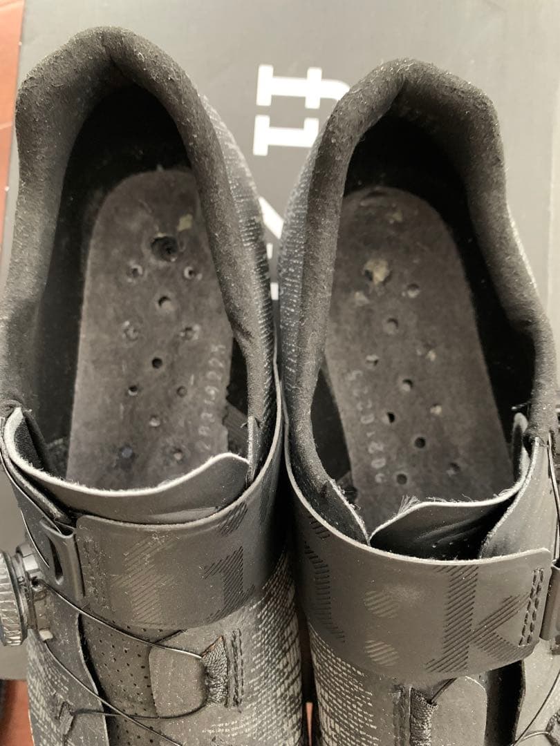 fizik Vento ブラックシューズ