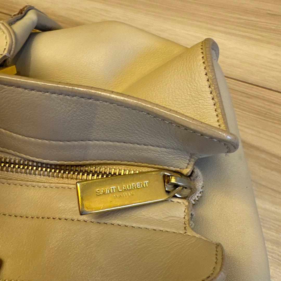 サンローラン　YVES SAINTLAURENT Yラインハンドバッグベージュ