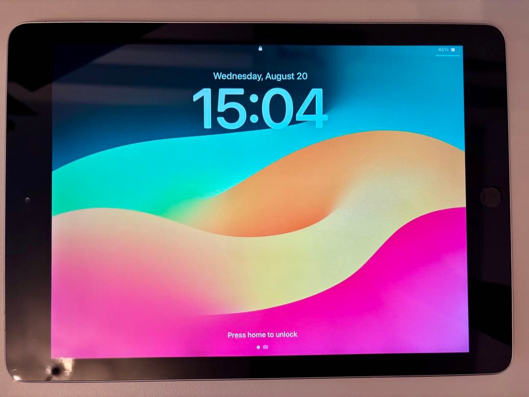 iPad6世代 9.7インチ 32GBスペースグレイ+Apple Pencil