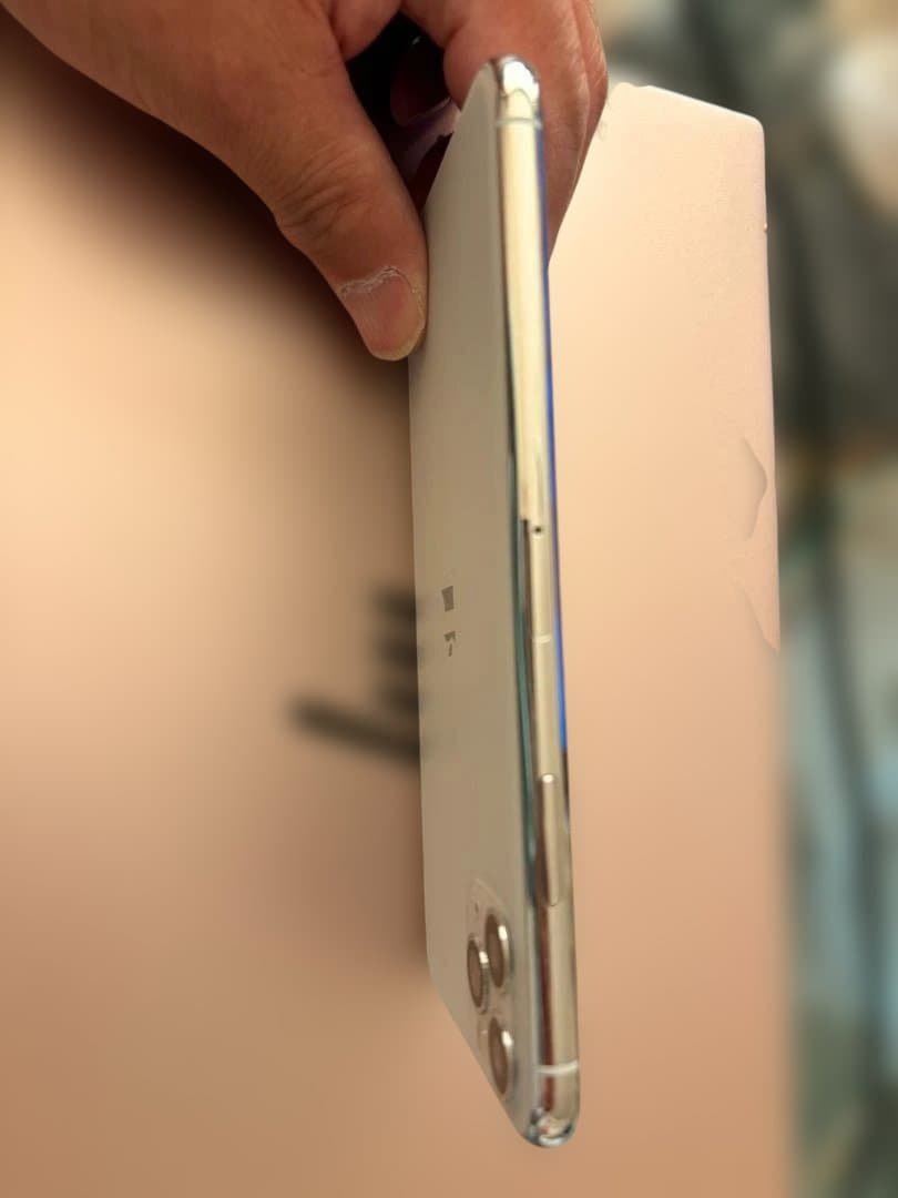 【値下】Apple iPhone 11 Pro Max 256GB 本体のみ