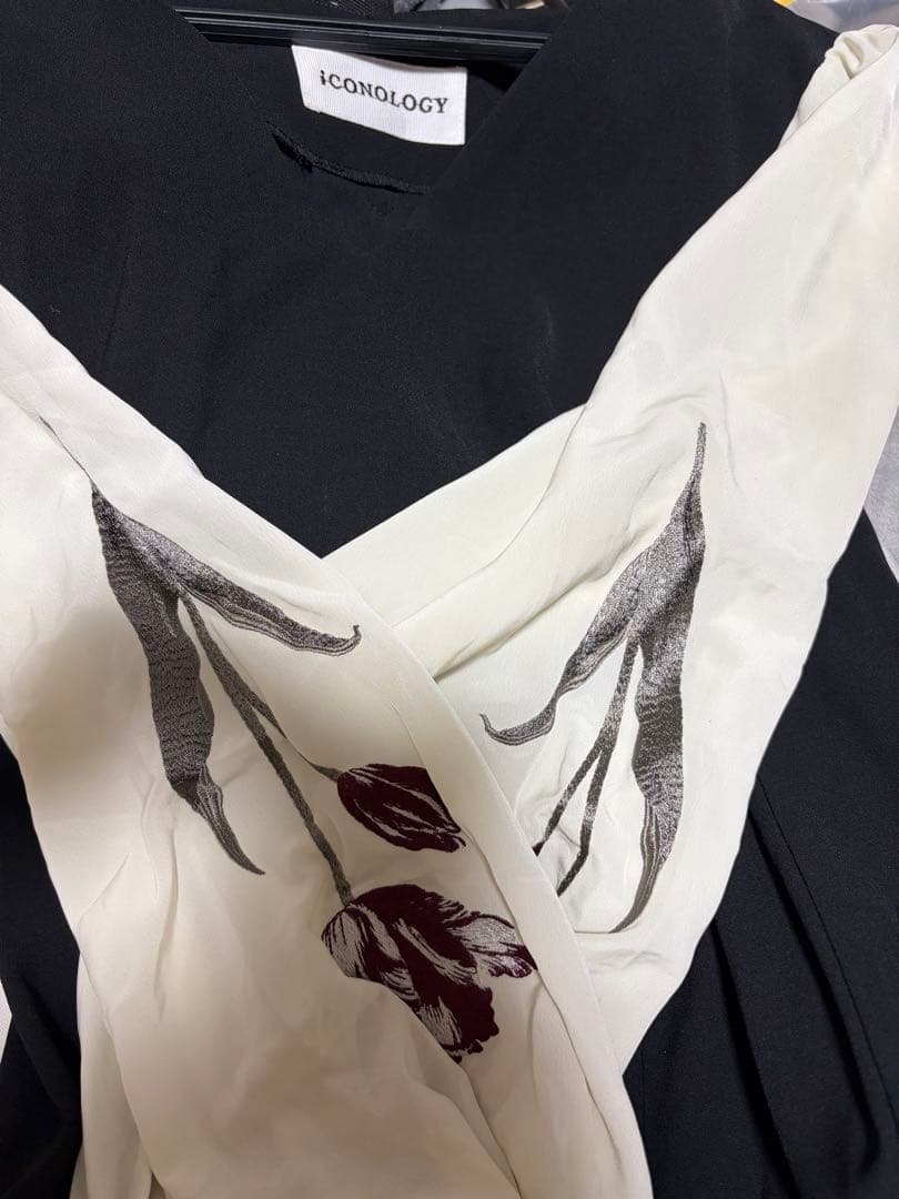 iconology 花を着るセットアップ〈ブラウスのみ〉【チューリップ】