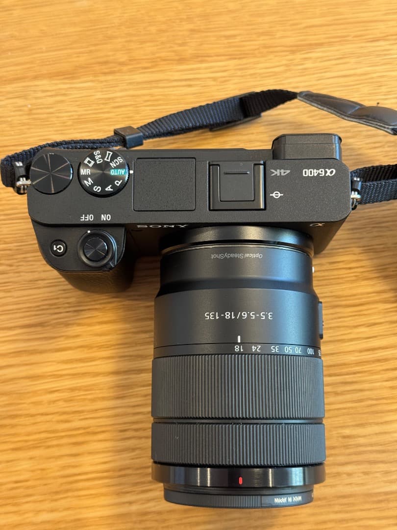 【緊急値下げ】SONY α6400 ミラーレス一眼本体・SONYズームレンズ付き
