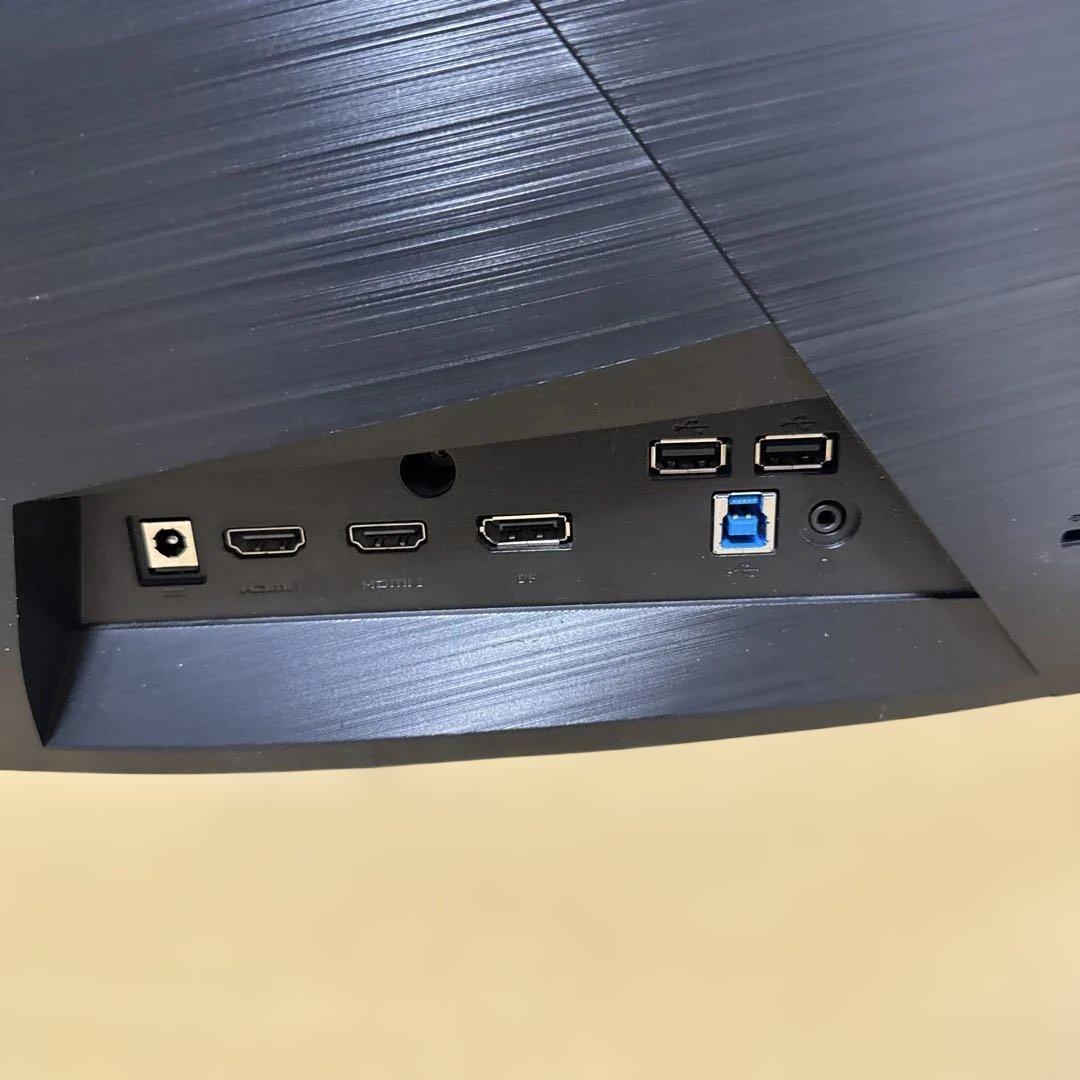 MSI Optix MAG321CURV 4Kモニタ 31.5イン