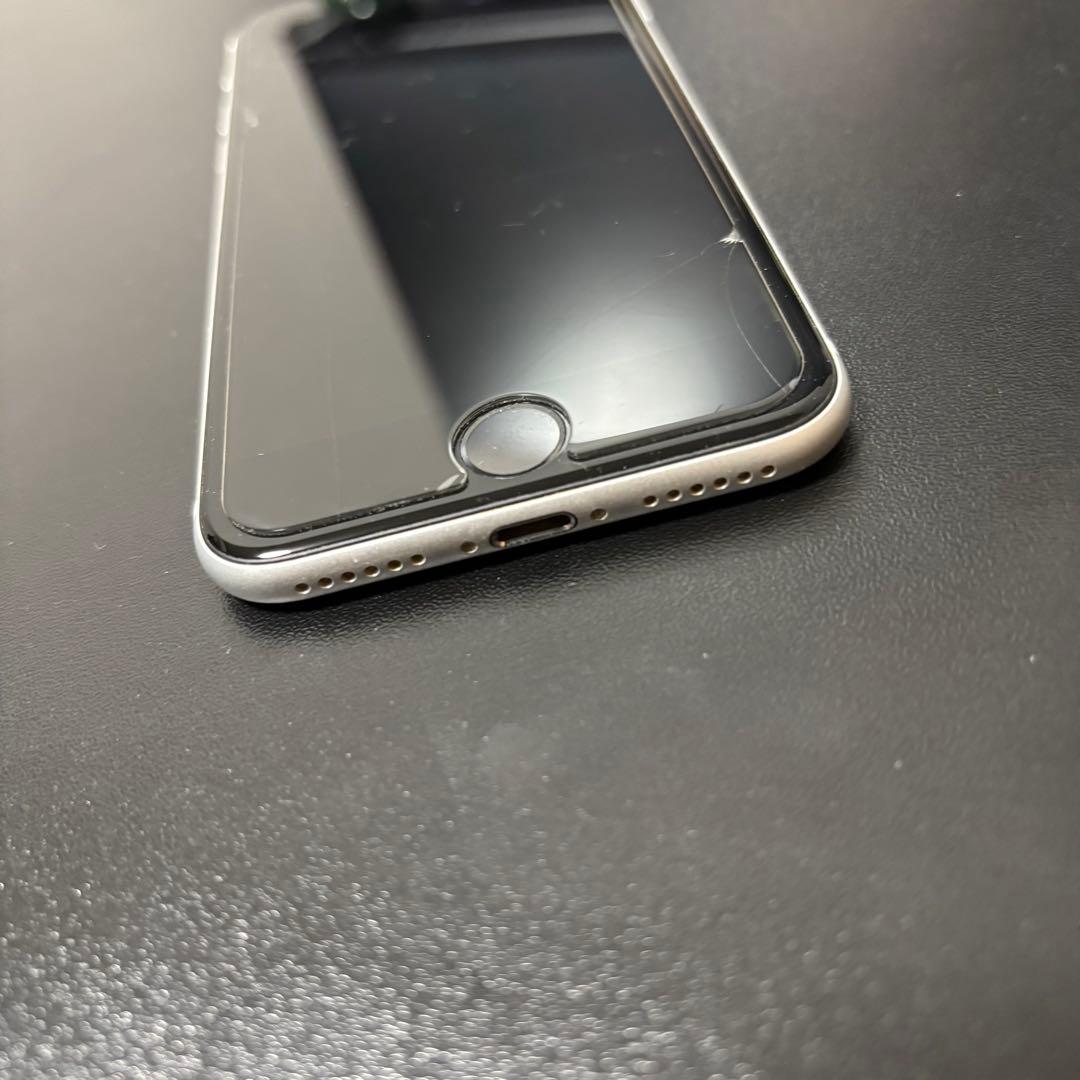 Apple iPhone SE 第二世代 64GB ホワイト SIMフリー