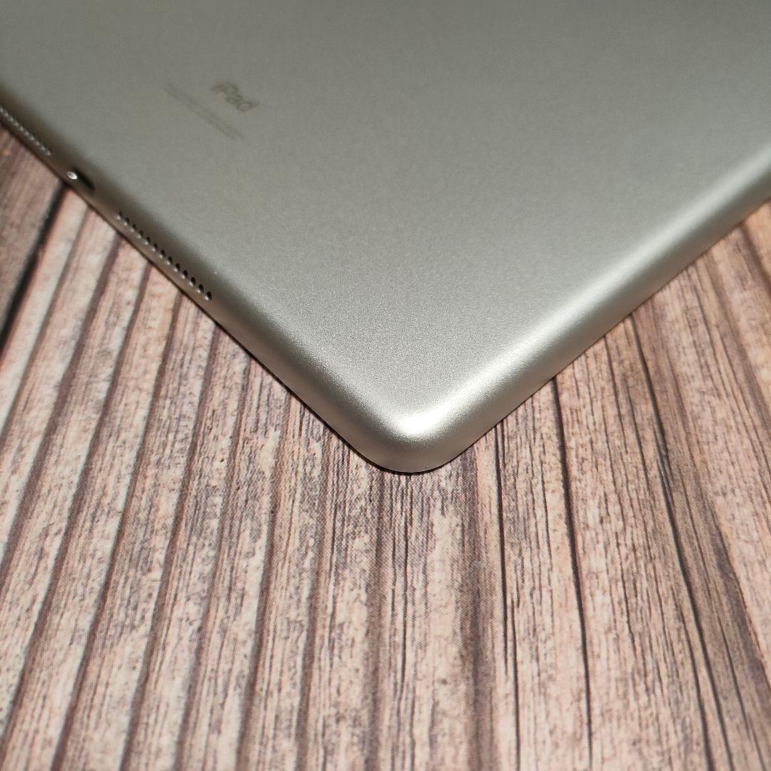 apple iPad 第8世代 32GB SIMフリー バッテリー97%超美品