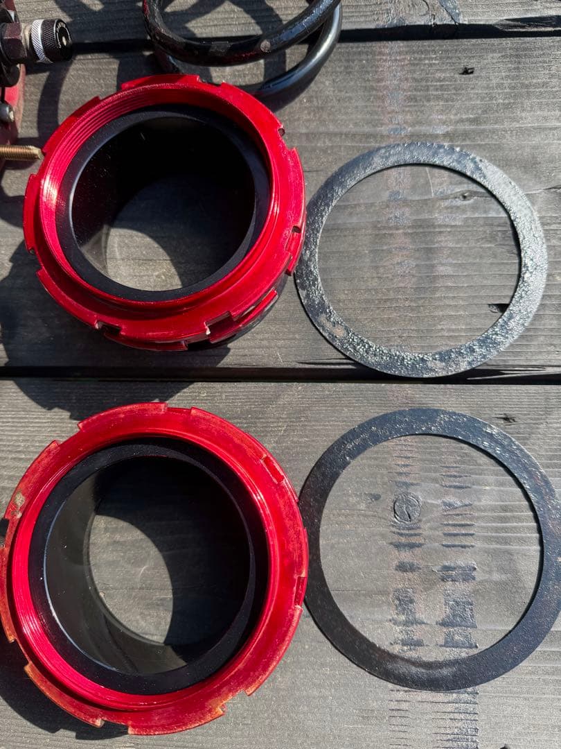 ダイハツハイゼット s331v 車高調サスペンションキット 赤/黒