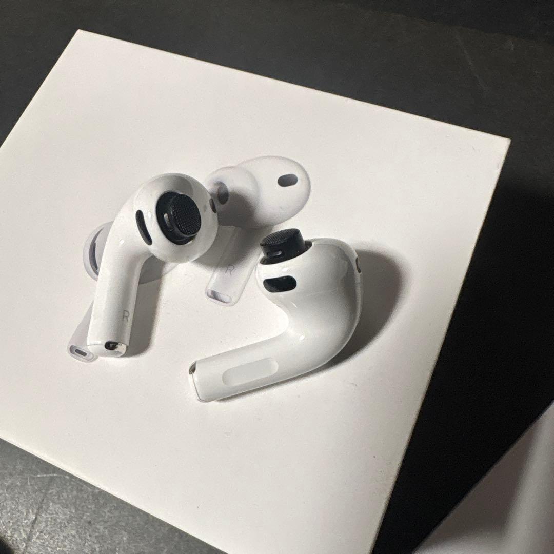 Apple AirPods PRO 3 本体 充電ケース付き