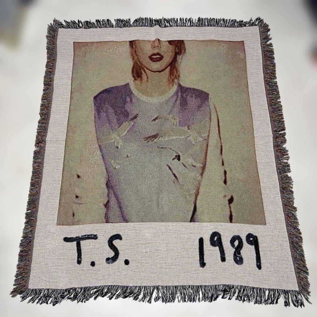 テイラースイフト　マルチカバー　ソファカバー　ヴィンテージラグ　160x135