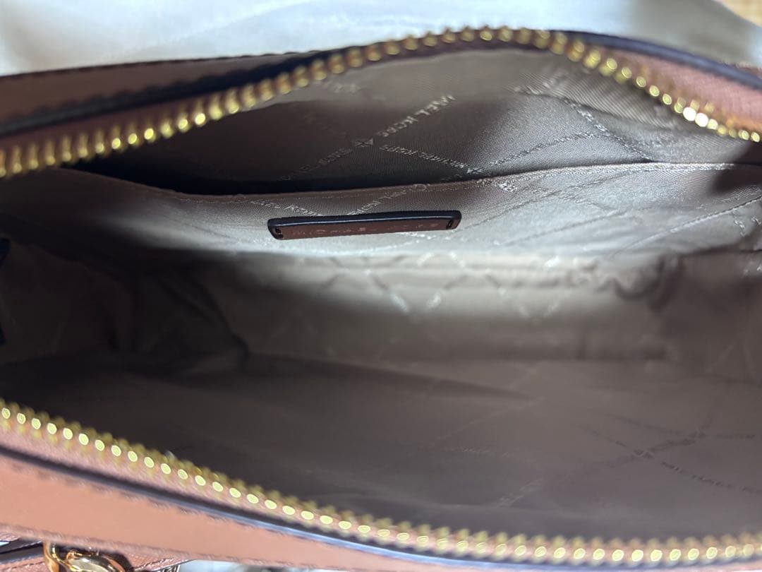 新品MICHAEL KORS ショルダーバック