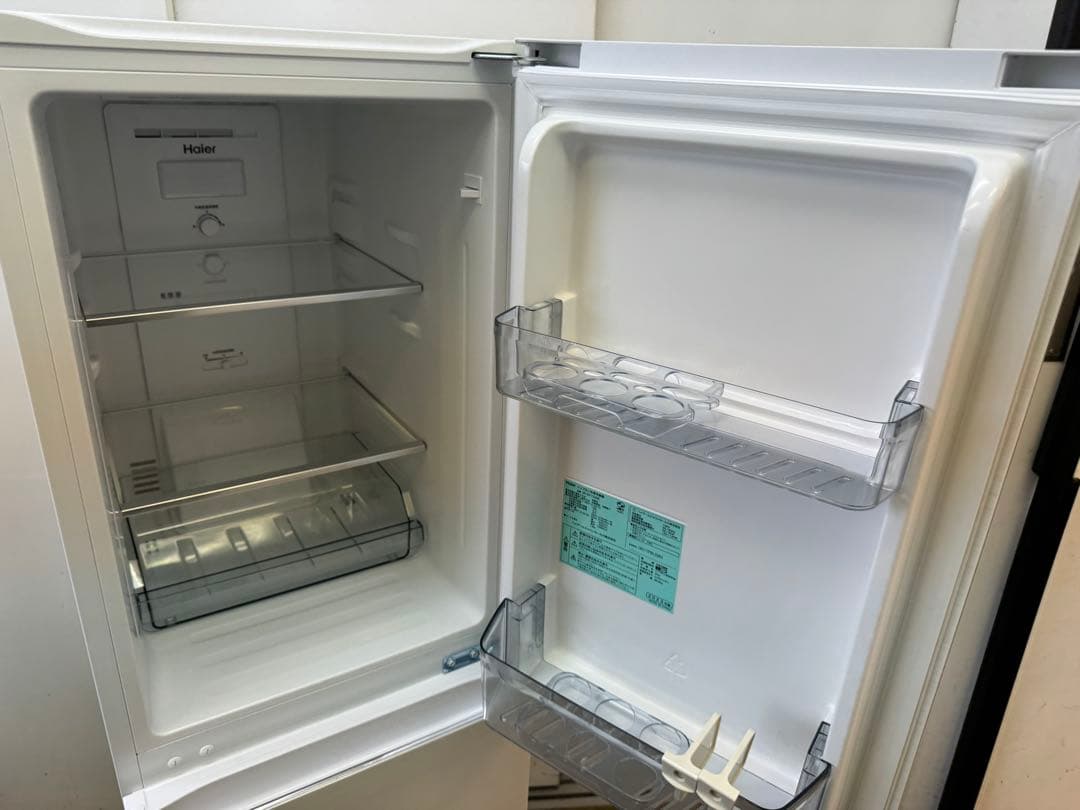 F057 Haier ２ドア　冷蔵庫　2023年　JR-SY15AR