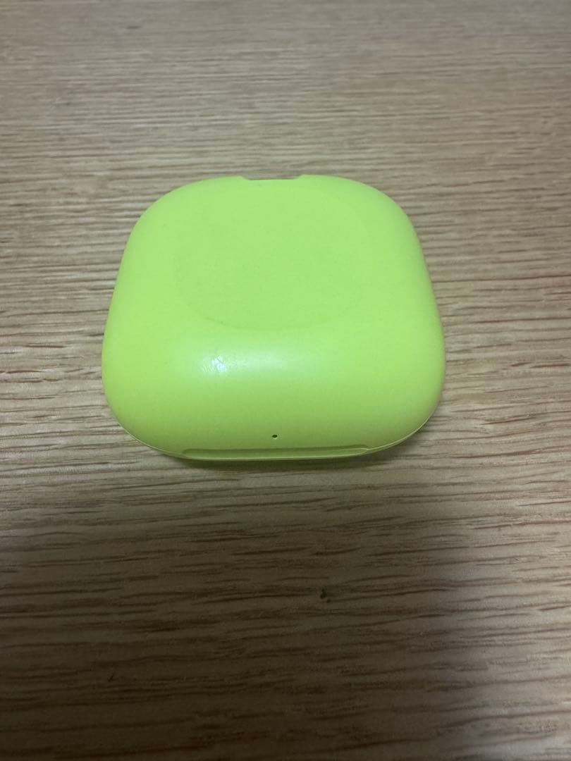 Yuta ワイヤレスイヤホンイエロー交換用イヤーチップ付き