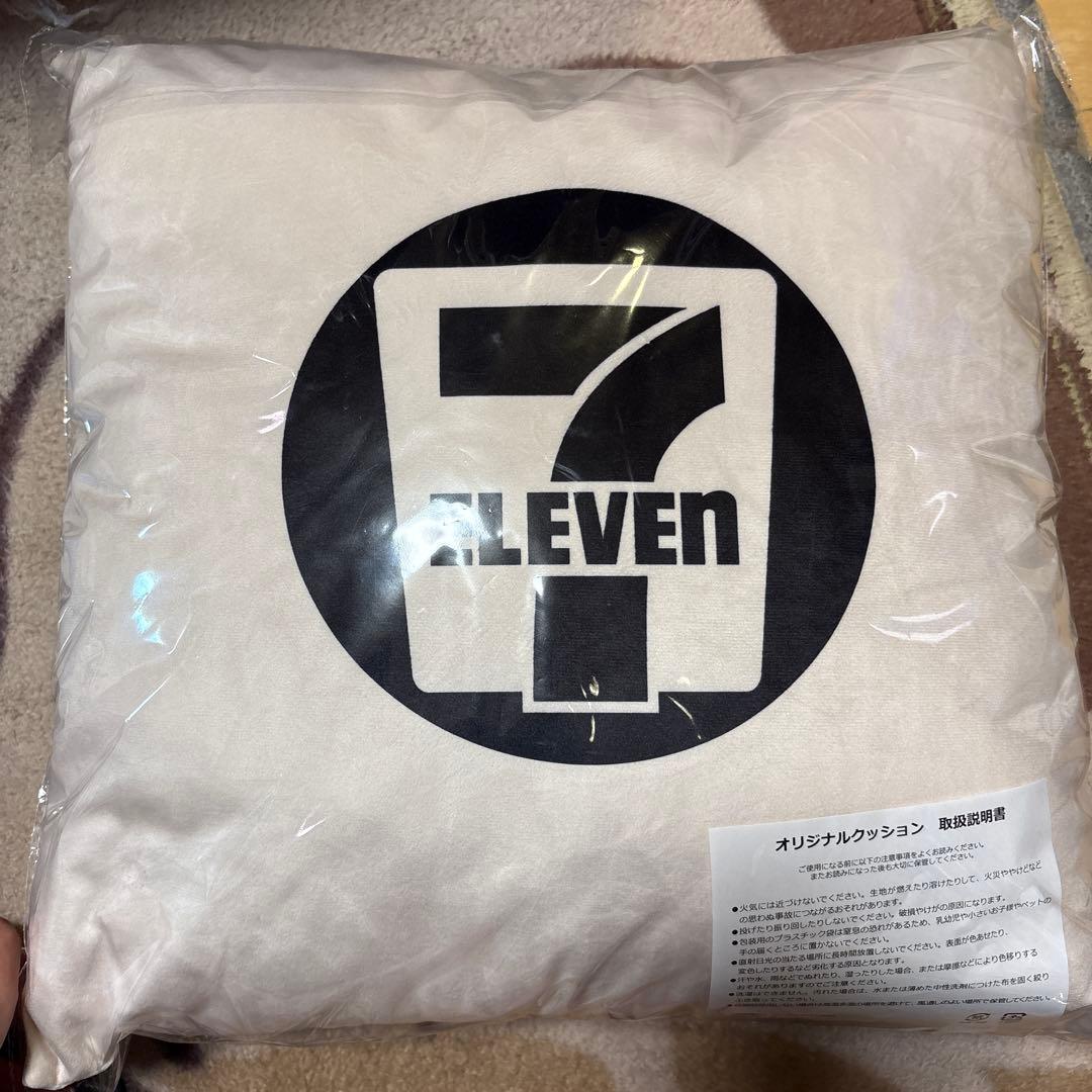 ワールドシリーズ優勝　ロサンゼルス・ドジャース　東京シリーズ　クッション　セブン