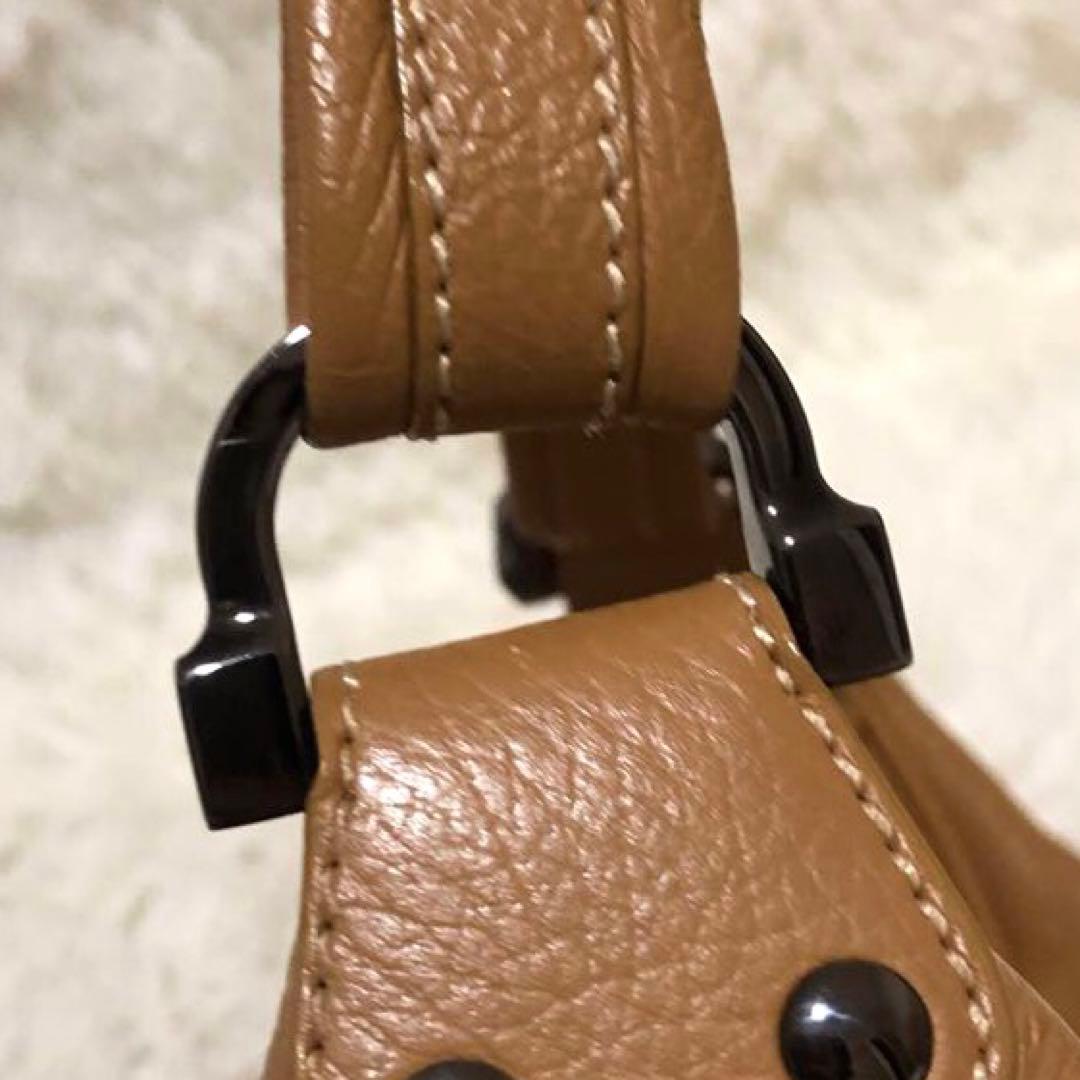 トッズ レザー ハンドバッグ