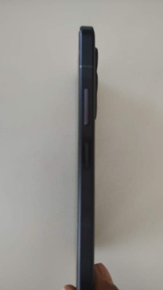 arrows Alpha M08 ブラック　simフリー　クリアケース付