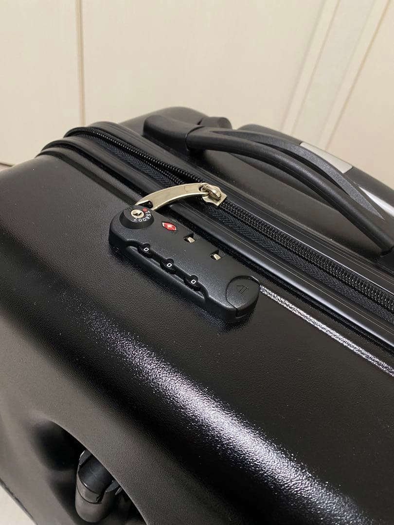 キッズトラベル　キャリー　ブラック キャリーカート　スーツケース　本日のみ値下げ