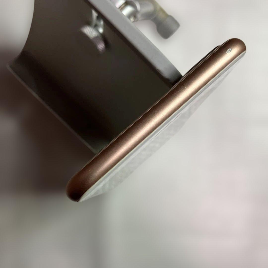 iPhone 8 Plus ゴールド 64G