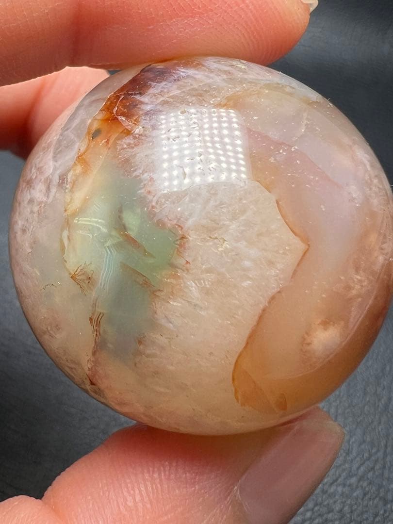 071820  32.6ミリ緑桜瑪瑙　貫通穴　結晶入り