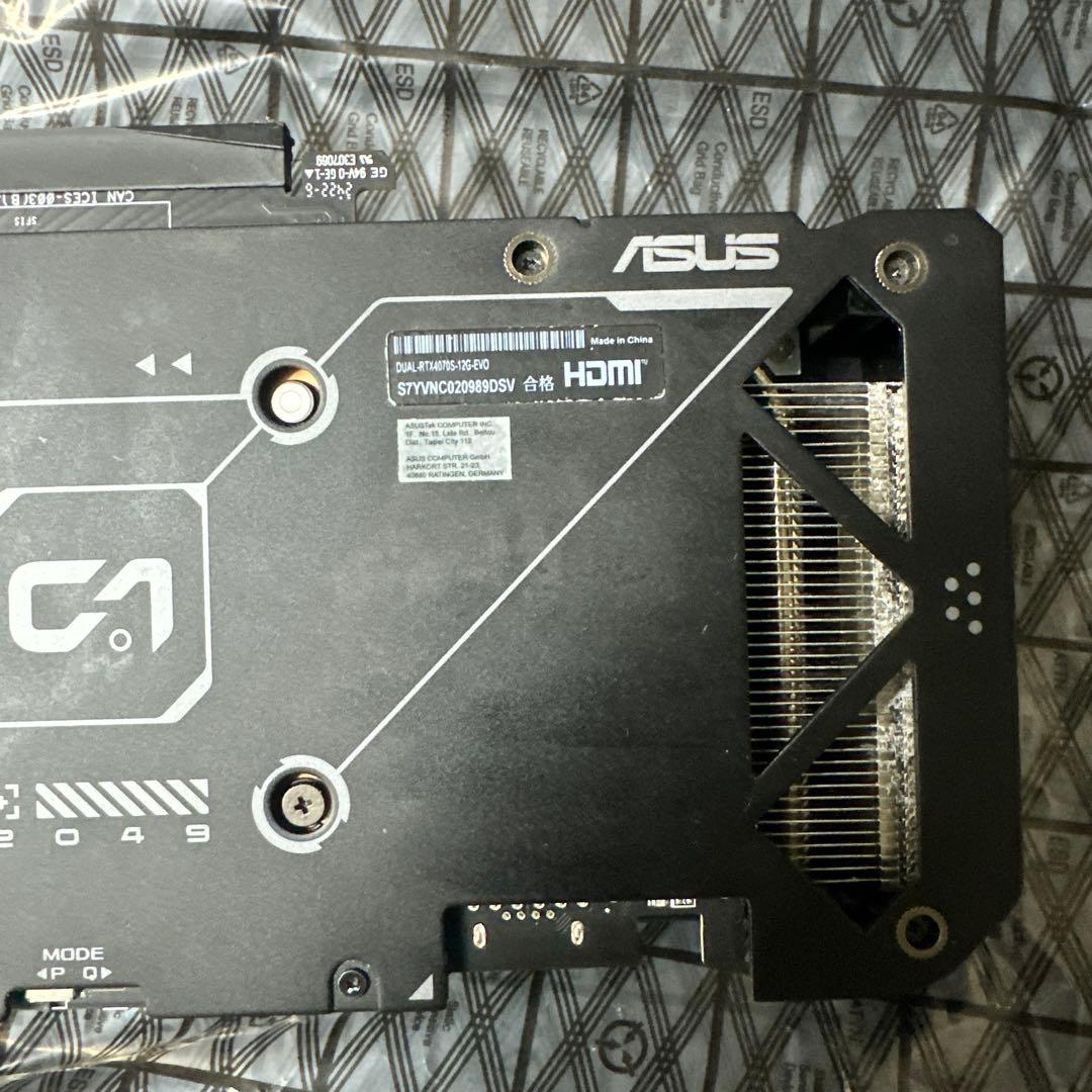 グラフィックボード・グラボ・ビデオカード ASUS Dual GeForce RTX 4070 SUPER OC 12GB