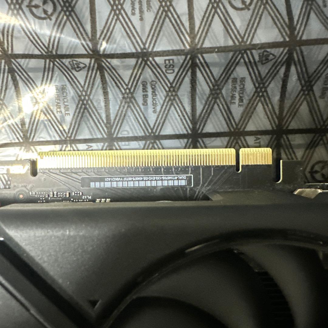 グラフィックボード・グラボ・ビデオカード ASUS Dual GeForce RTX 4070 SUPER OC 12GB