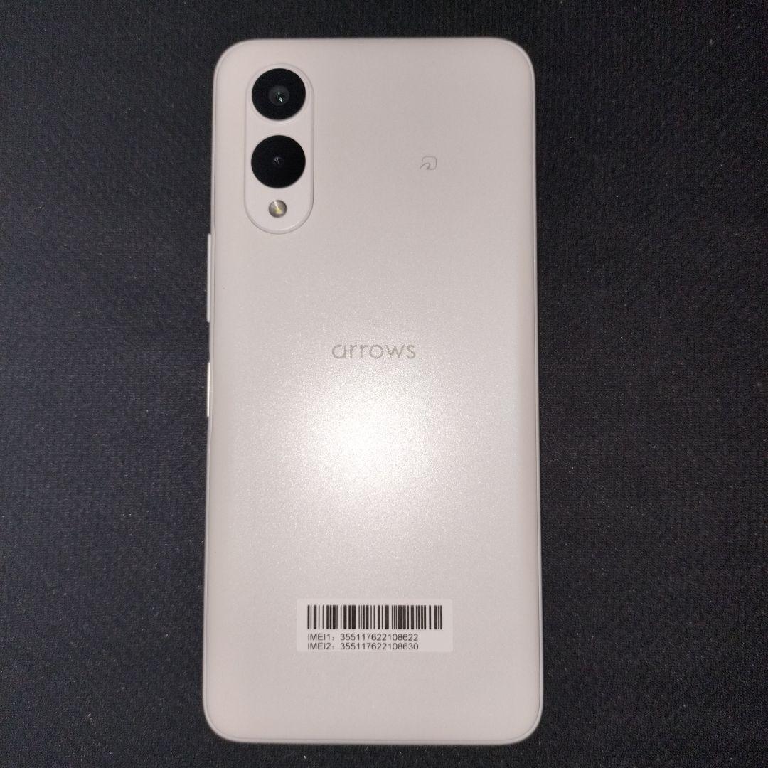 ほぼ未使用 arrows We2 ホワイト