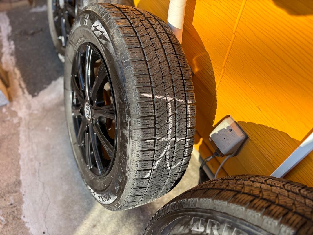 ブリヂストン 15インチ スタッドレスタイヤ ホイールセット