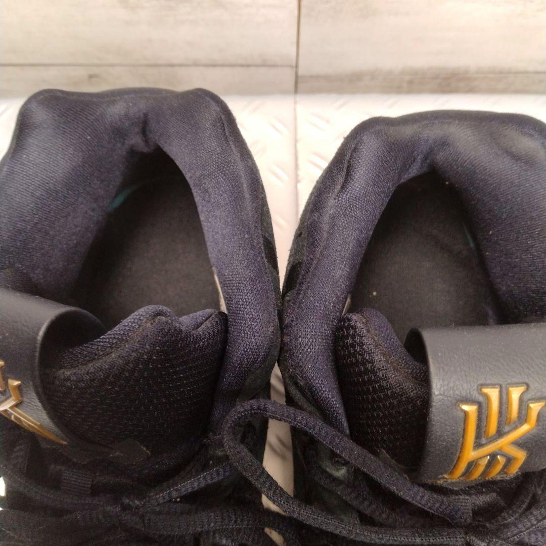 メンズ☆ナイキ　カイリー4　EP　スニーカー　27cmブラック＆ゴールド　バスケ