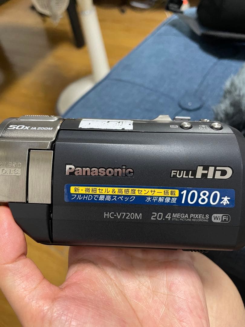 Panasonic HC-V720M ビデオカメラ 本体とアクセサリー