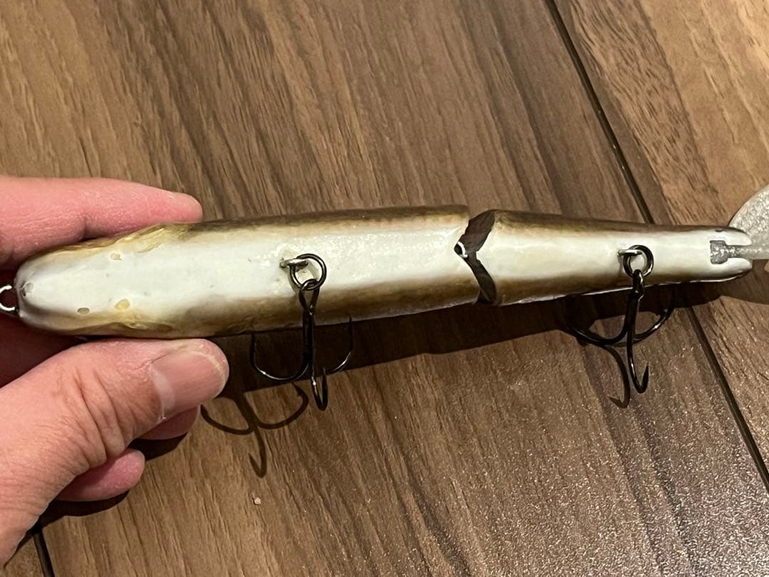 ジョインテッドクロー 178 魚皮