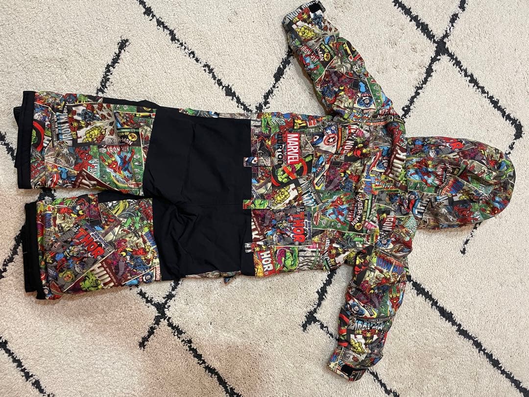BURTON⭐️MARVEL⭐️スキーウェア⭐️3T