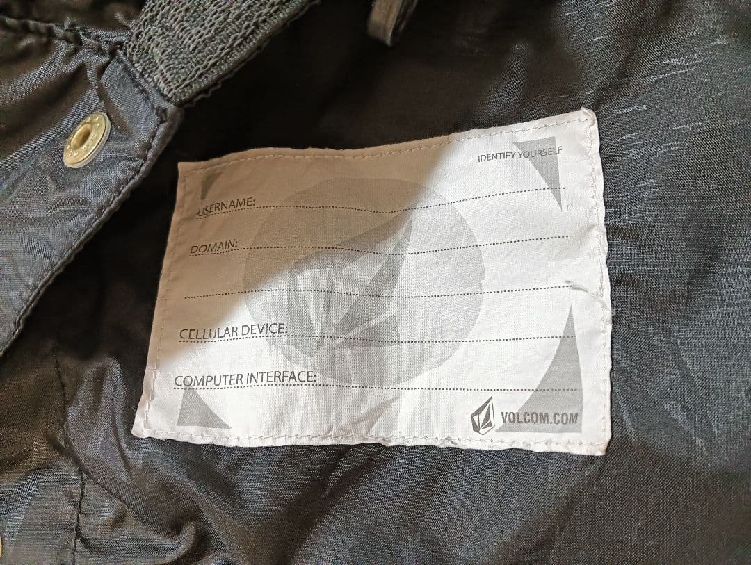 Volcom スノーボードウェア 黒/ピンク