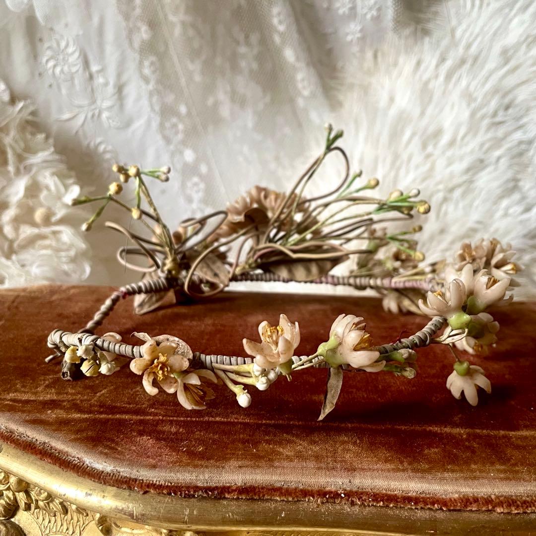 ワックスフラワーティアラ　花冠　ヘッドドレス　マリアージュ　フランスアンティーク