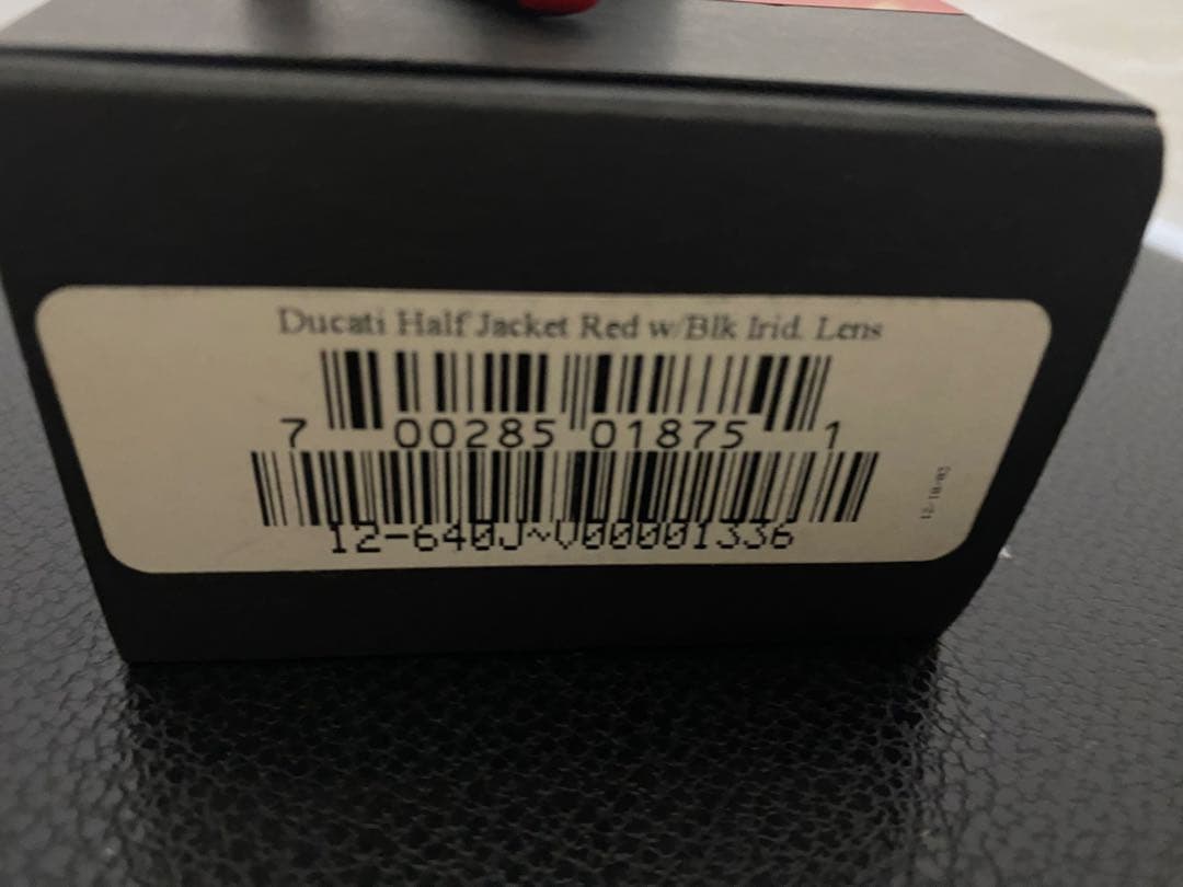 オークリーDucati Half Jacketサングラス レッド