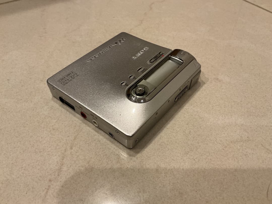 SONY MZ-N10 ポータブルMDプレーヤー