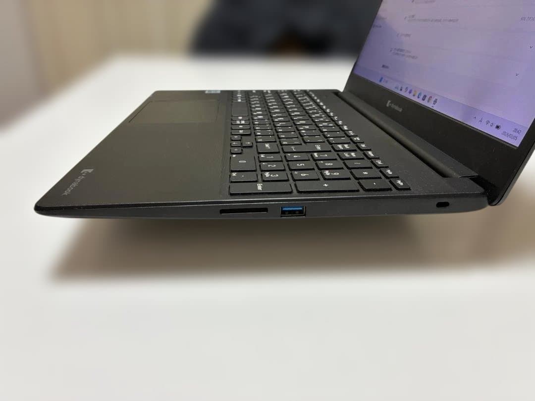 dynabook 第10世代Core i7 15.6インチ 16GB/512GB