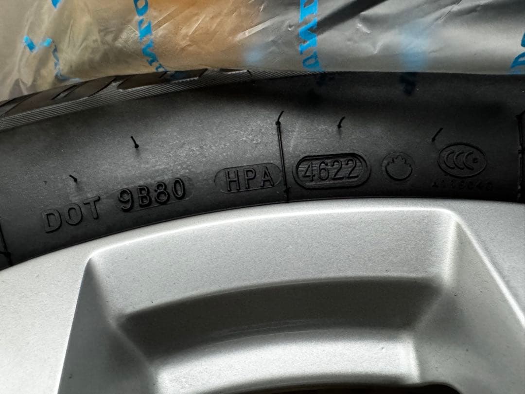 た*い様 【新車外し】JEEP グランドチェロキー 18インチ タイヤホイール4