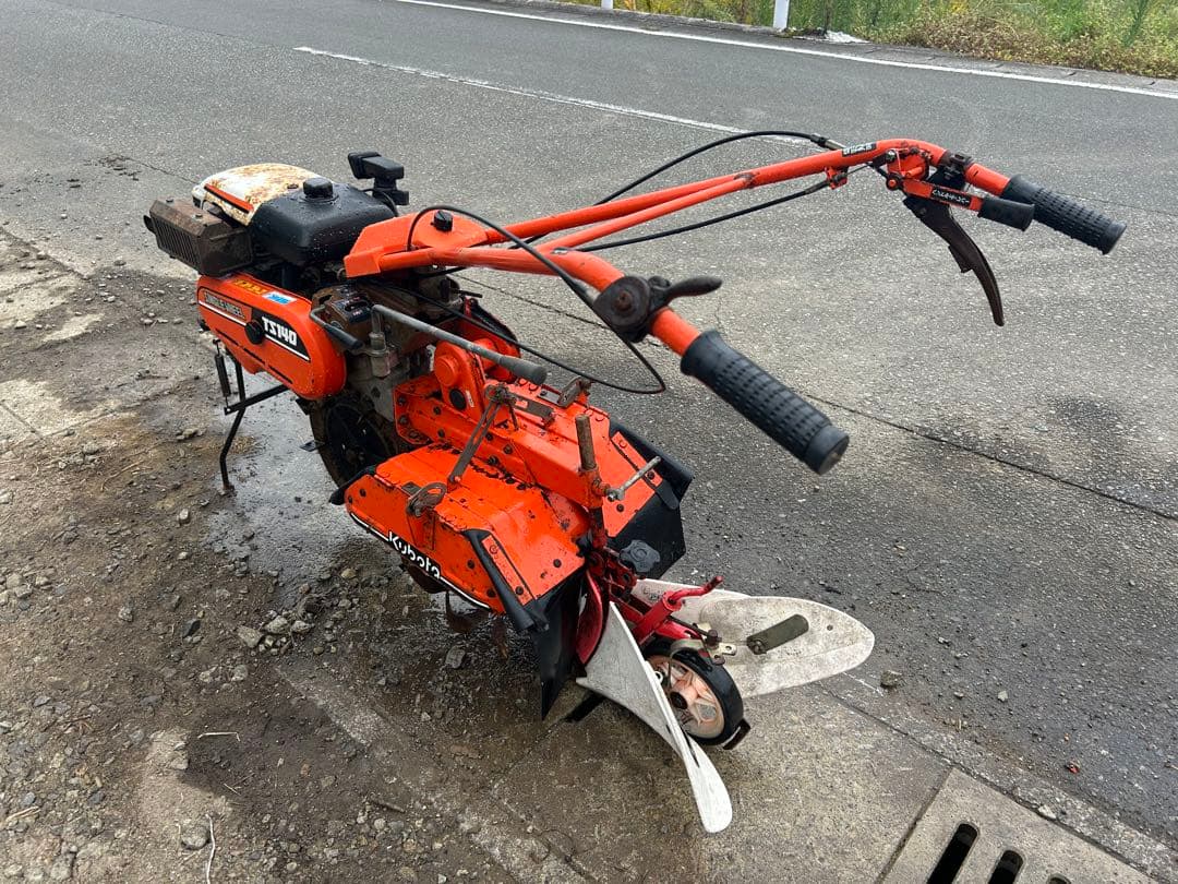 宮崎　クボタ　管理機 4馬力 畝立て 畝上げ 溝掘り 中耕　正転逆転　培土器付き