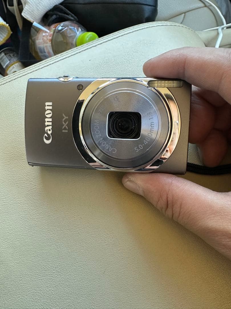 Canon IXY 130 デジタルカメラ 本体と充電器付き