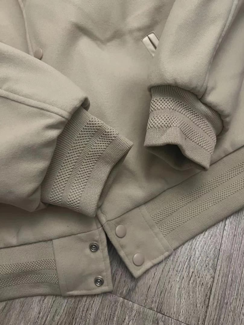 STÜSSY スポーツジャケット ベージュ L 試着のみ