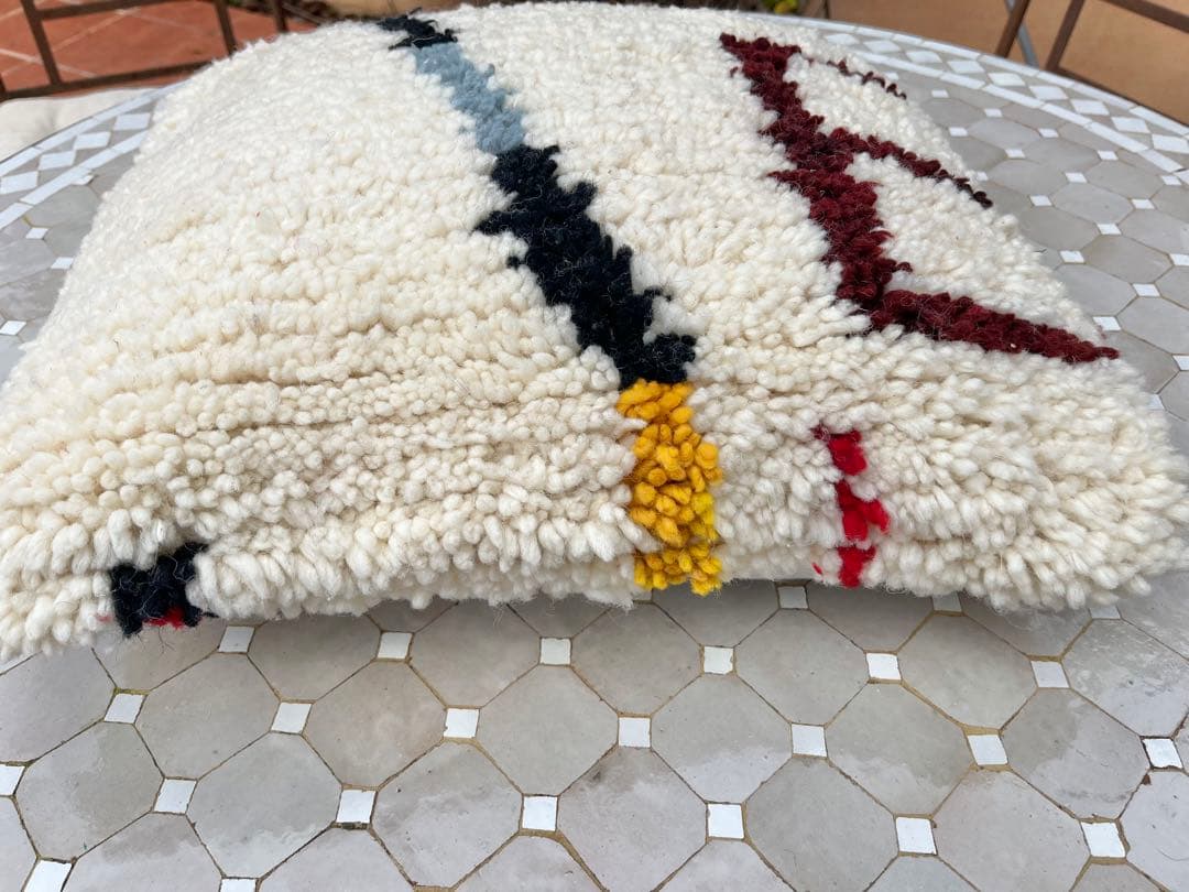 hitomi　モロッコ　アジラル　クッション　プフ　2点