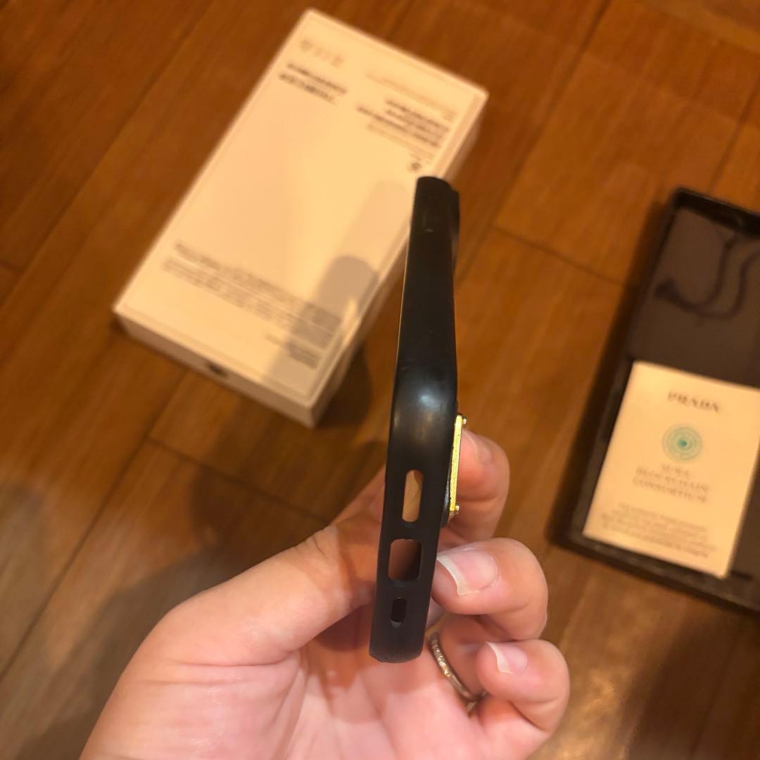 PRADA ブラックレザー iPhone14pro用ケース