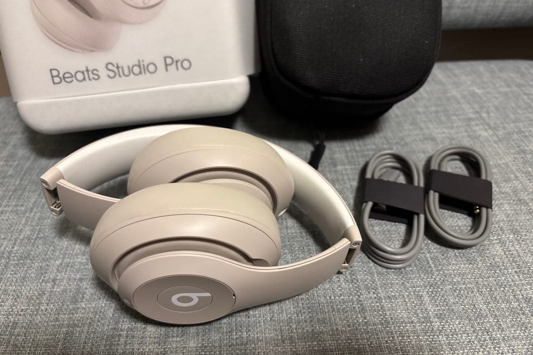 【美品】Beats Studio Pro ワイヤレスヘッドホン アイボリー