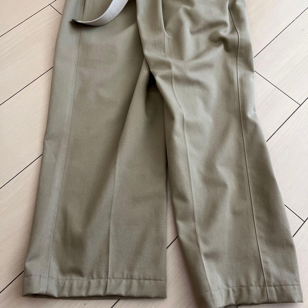Oka　MAISON EUREKA カーキ チノパン ベルト付き