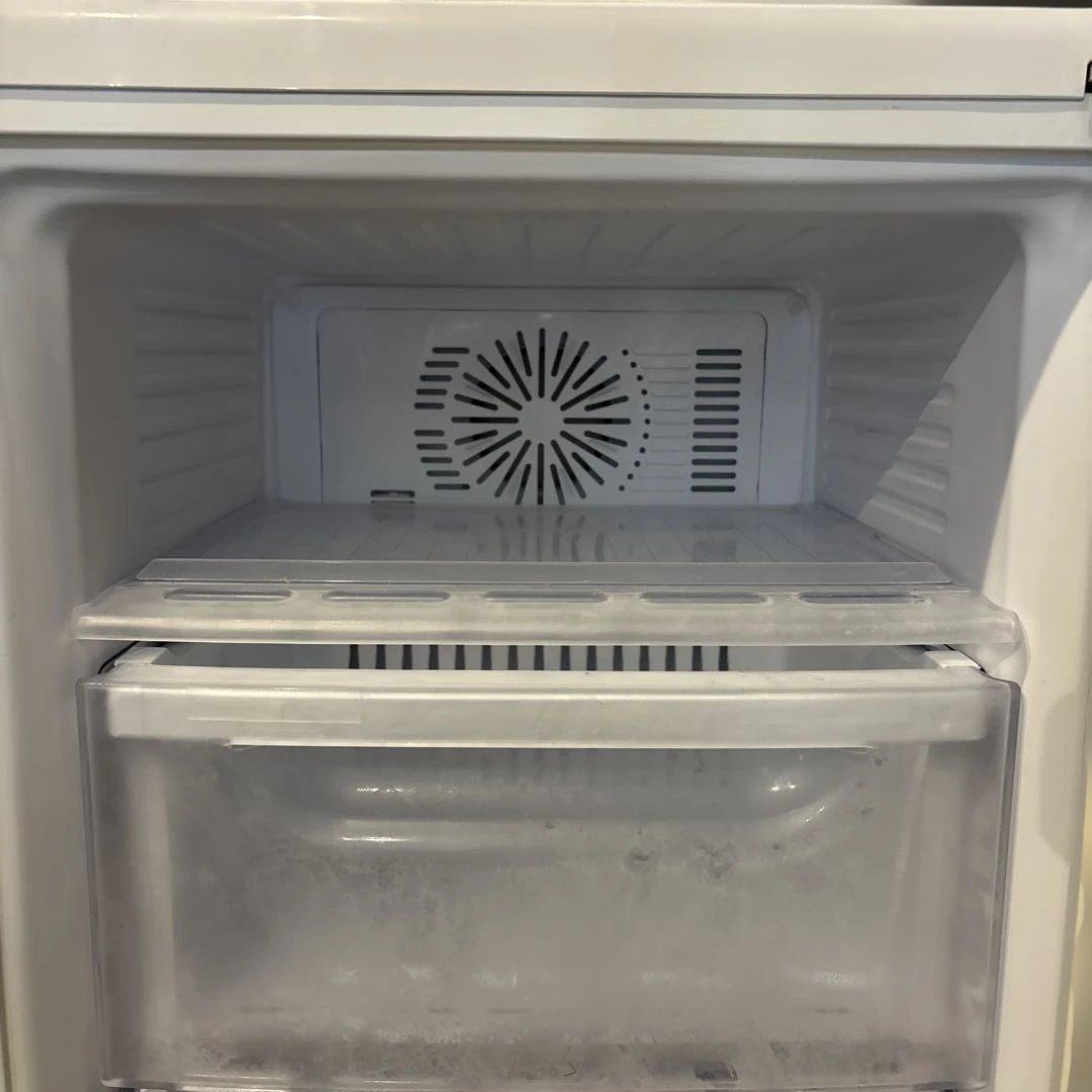 【9/9まで限定出品】三菱電機【冷凍庫】 MF-U12T-W