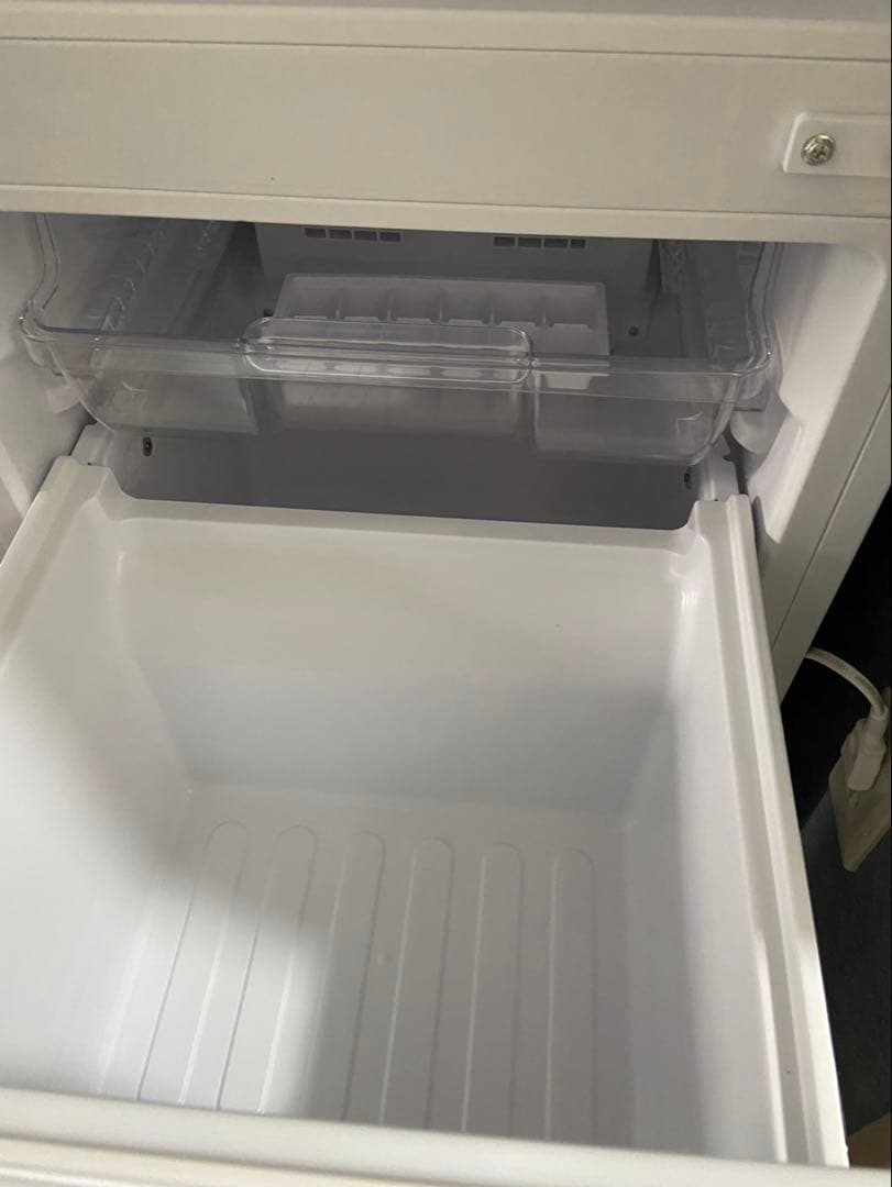 SHARP 冷蔵庫 SJ-D15G-W 152L 2021年製　【引き取り限定】