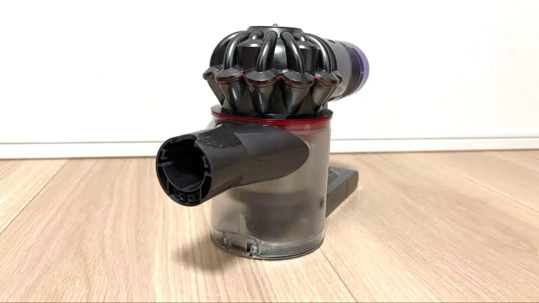 Dyson V8 Slim Fluffy+ ヘッド社外品に交換済 収納スタンド付
