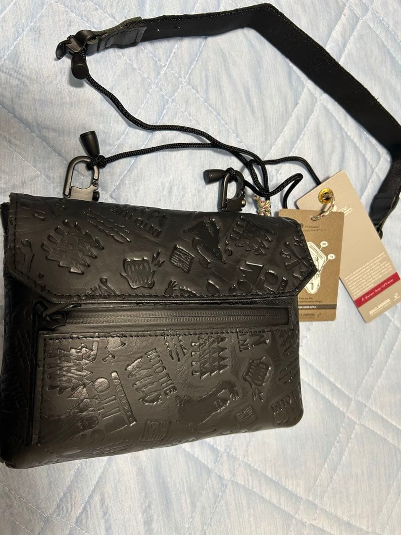 サコッシュウォレット　SOMABITO AS2OV ソマビト