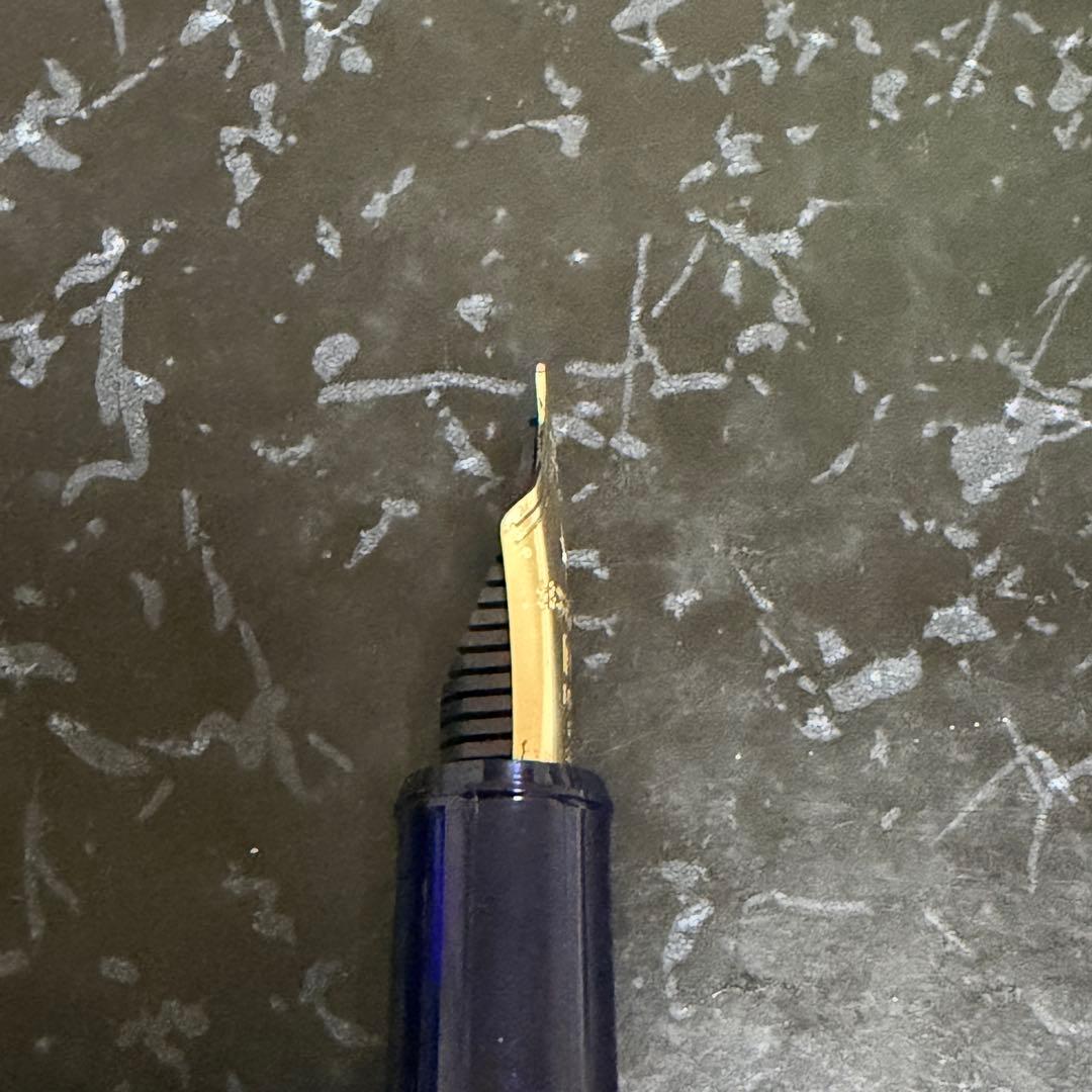 使用品　PLATINUM プラチナ 万年筆 青 金メッキ　センチュリー3776