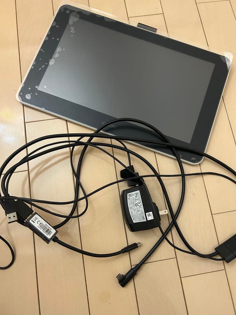 Wacom one 液晶ペンタブレット 本体 ホワイト