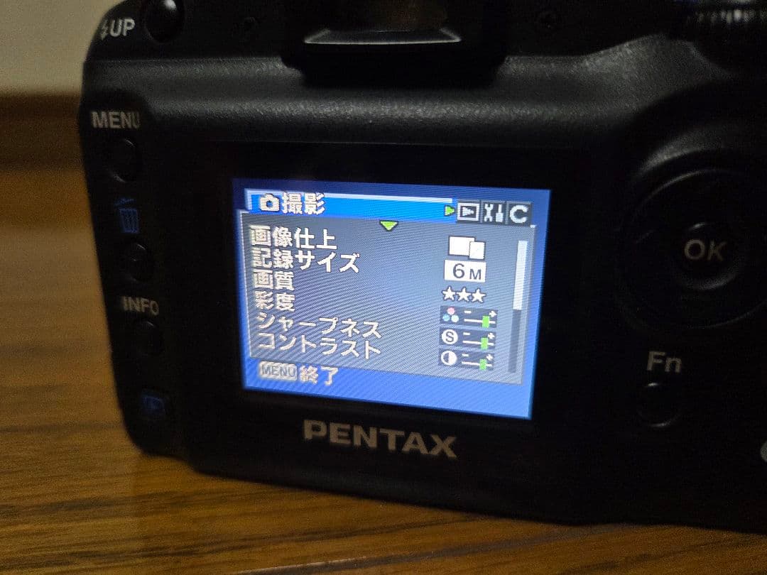 PENTAX istDs デジタル一眼レフカメラ 本体とレンズ付き